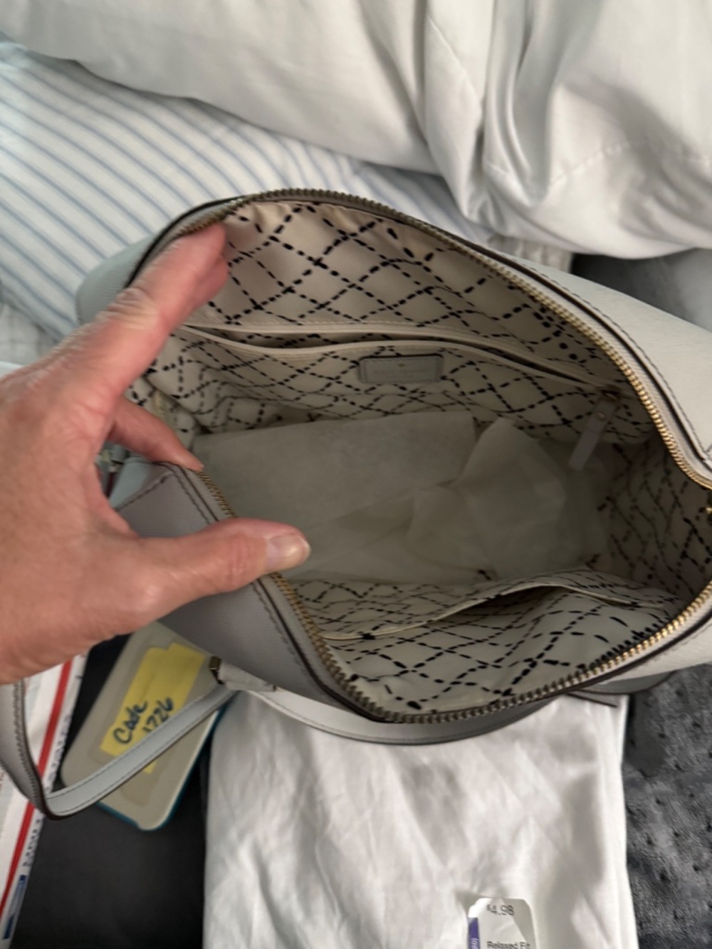 Kate Spade - Picture 2 of 6